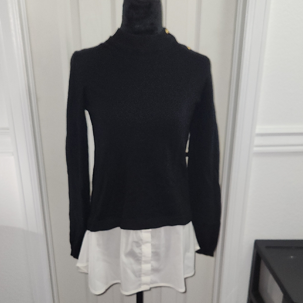 Cielo Black Turtleneck Sweater with White Accent